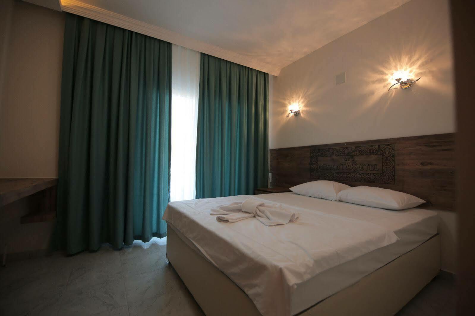 Grand Tas Otel Mut 外观 照片